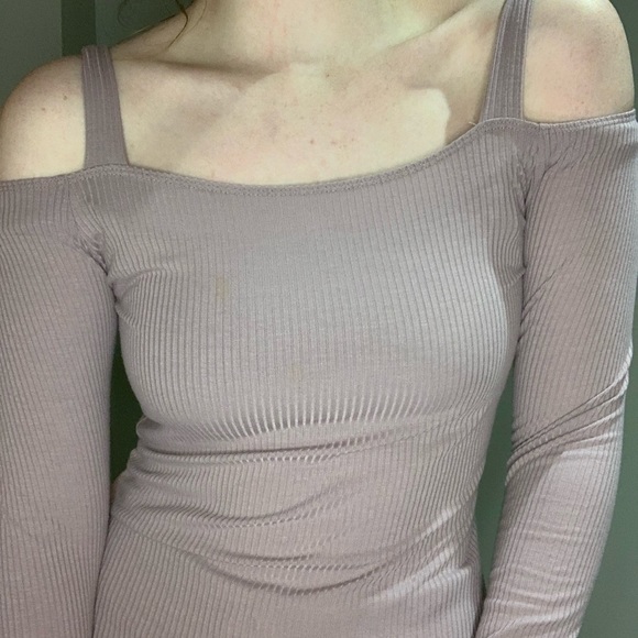 Garage Cold Shoulder Top - Picture 2 of 4